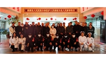 标题：新春慰问送关怀，情深一片暖人心——商都县人民医院领导班子在除夕之夜慰问一线医务人员
浏览次数：3861
发布时间：2024-02-10